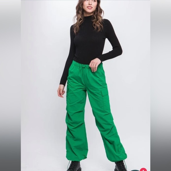 Tilly's Pants - NWT- LOVE TREE Womens Nylon Parachute Cargo Pants